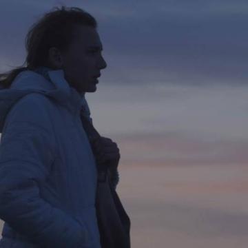 Visuel - Everything Ahead - Profil